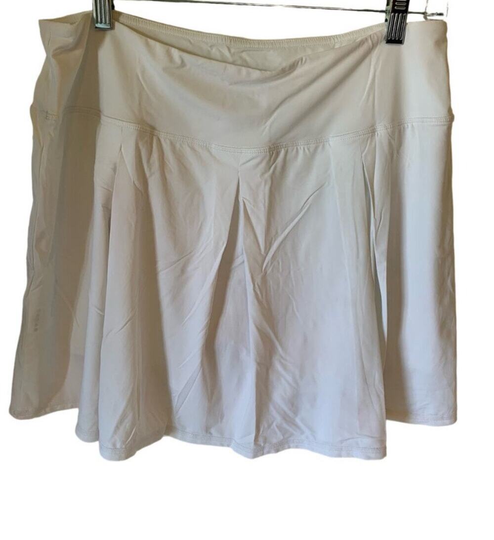 Tennis skort white size XL nwot